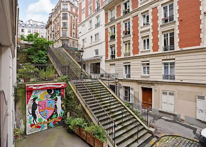 2 Pieces Au Coeur De Montmartre - Proche Sacre Coeur * Paris